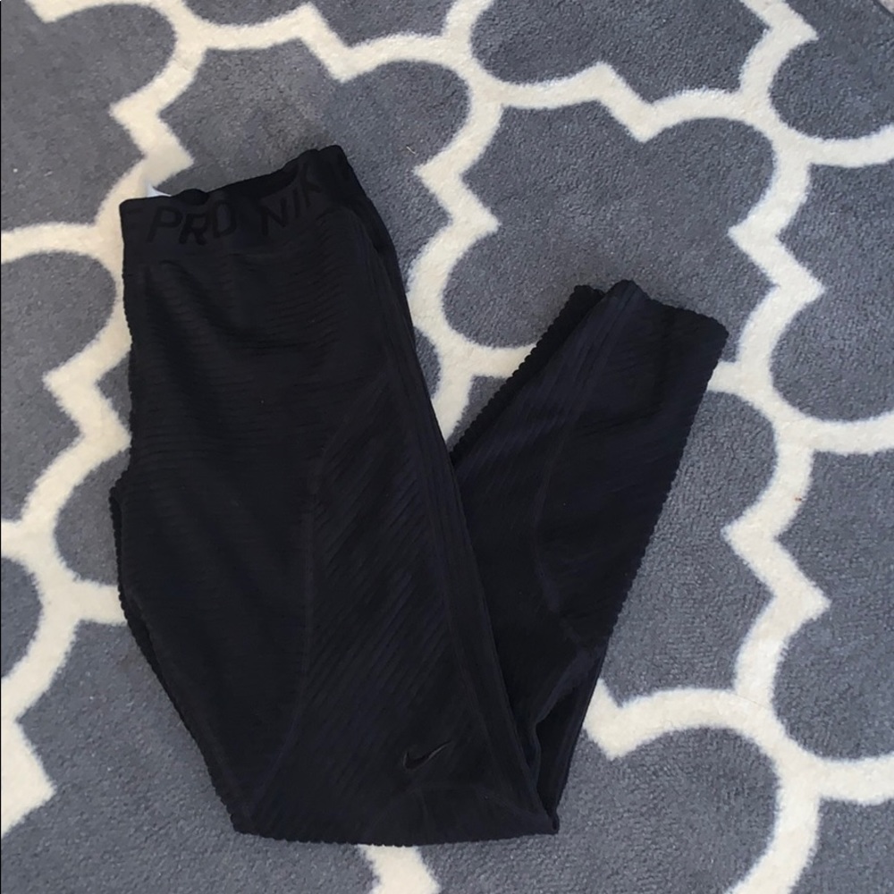 Nike pro warm leggings